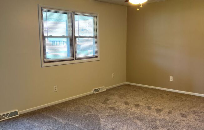 3679 Oakview