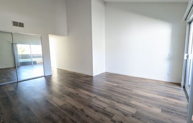 1696 PALISADES DR