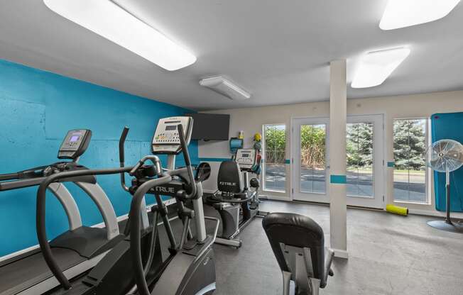 exercise equipment in the gym at pendleton place apartments