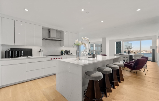 3 beds, 3.5 baths, 3,090 sqft, $40,000, Unit 15CD