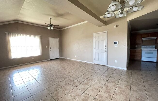 3 beds, 2 baths, 1,296 sqft, $1,250