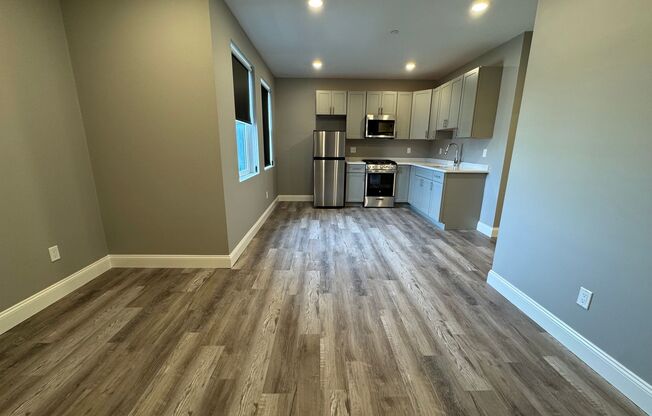 Studio, 1 bath, 380 sqft, $1,850, Unit 417