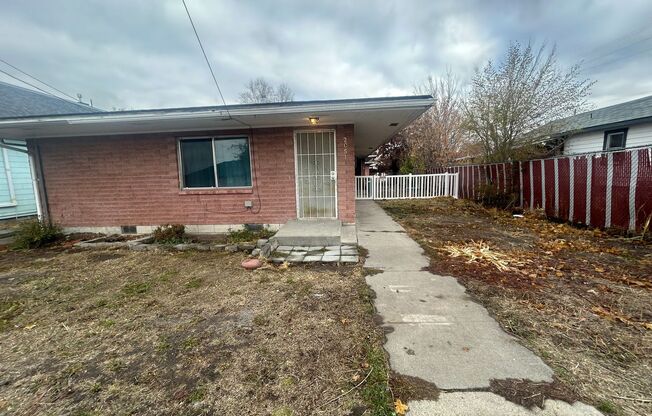 2 beds, 1 bath, $1,150