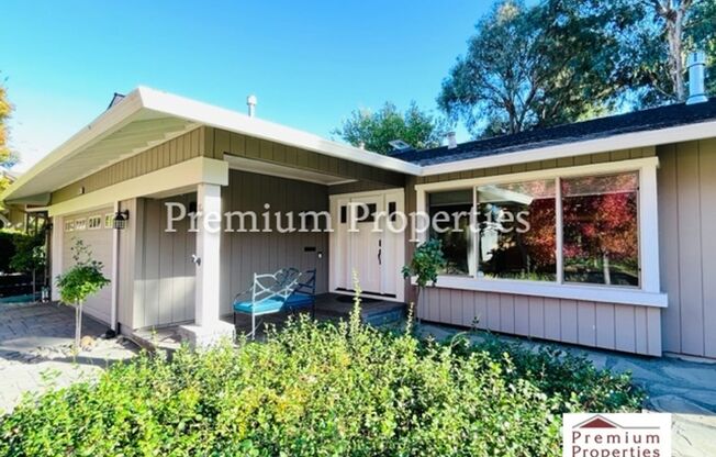 Beautifully Renovated 4BD/2BA, Single-Story Home in Sycamore Villas, Danville- Available NOW!