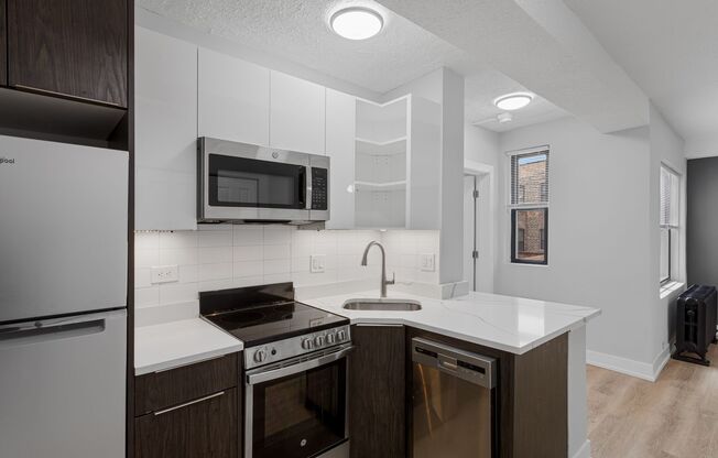 1 bed, 1 bath, 396 sqft, $1,800, Unit 3J