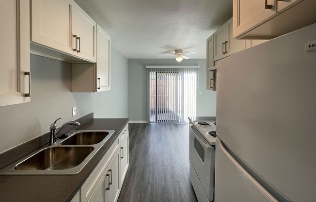 515 Camanche Lane - Summer Gardens Apartments