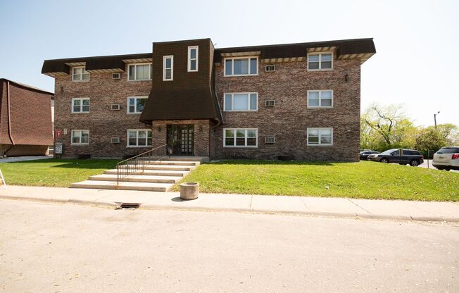 1608 Richmond Circle