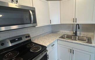 2 beds, 1.5 baths, 1,100 sqft, $1,150, Unit 718-B