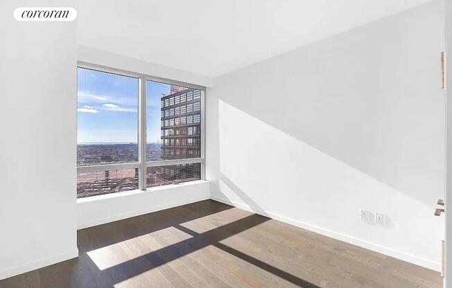 1 bed, 1 bath, 754 sqft, $5,300, Unit 45G