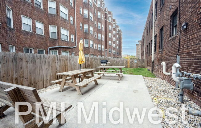 Studio, 1 bath, 318 sqft, $849, Unit 102