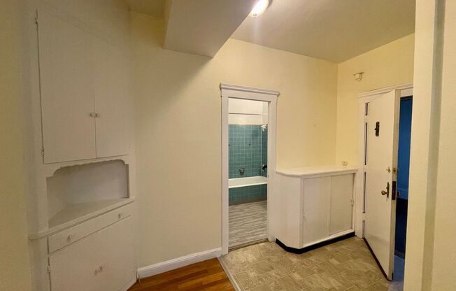 1 bed, 1 bath, 454 sqft, $1,695, Unit 206