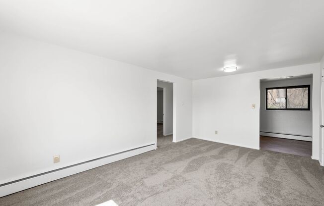 2 beds, 1 bath, 850 sqft, $949, Unit 10615 Lindberg Ave. C2 - Apt. 2