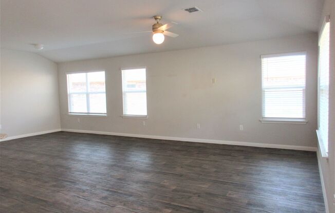 Home in Pioneer Crossing