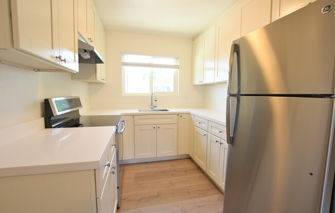 Fully Renovated Upstairs 1 Bedroom 1 Bathroom Apartment in West San Jose