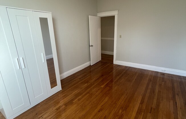 1 bed, 1 bath, $2,750, Unit 14