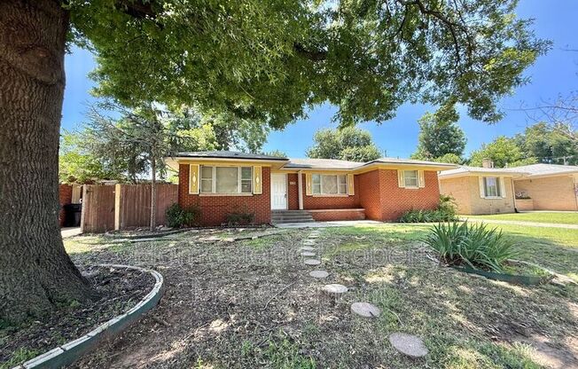 4208 NW 21 ST