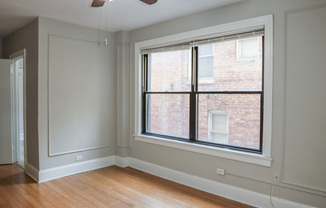 5326 S Cornell Ave, Chicago IL 408