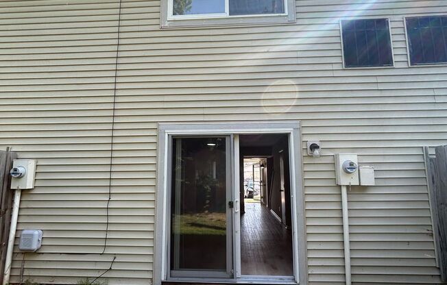 2 beds, 1.5 baths, 1,100 sqft, $1,199, Unit 339