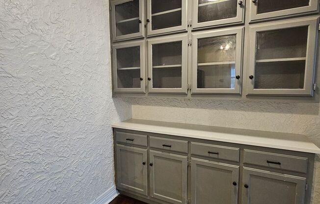 1 bed, 1 bath, 900 sqft, $1,200, Unit 1412-1