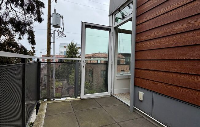 1 bed, 1 bath, 475 sqft, $1,750, Unit 301