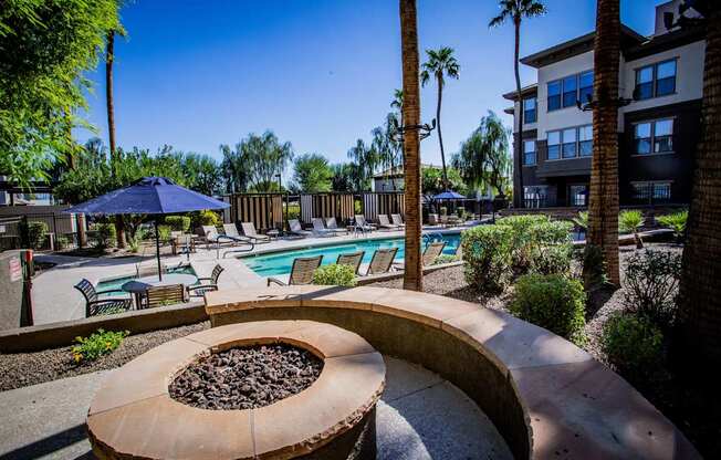 North Phoenix Apartments for Rent with Cozy Outdoor Fire Pit