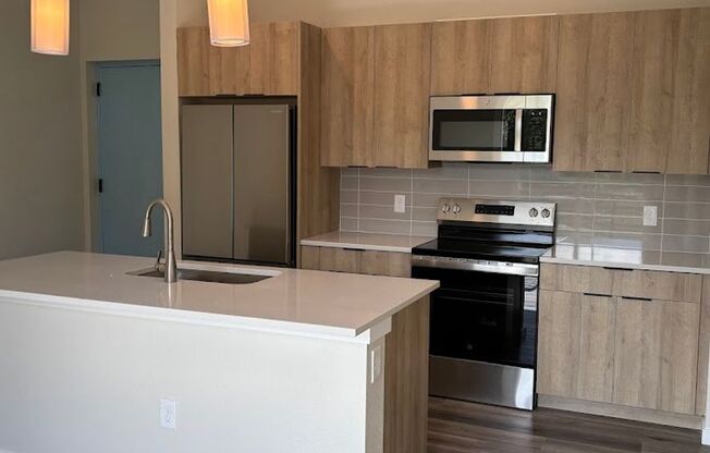 1 bed, 1 bath, 586 sqft, $1,599, Unit 820 #303