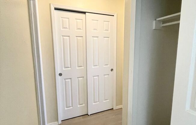 1 bed, 1 bath, 485 sqft, $800, Unit I126