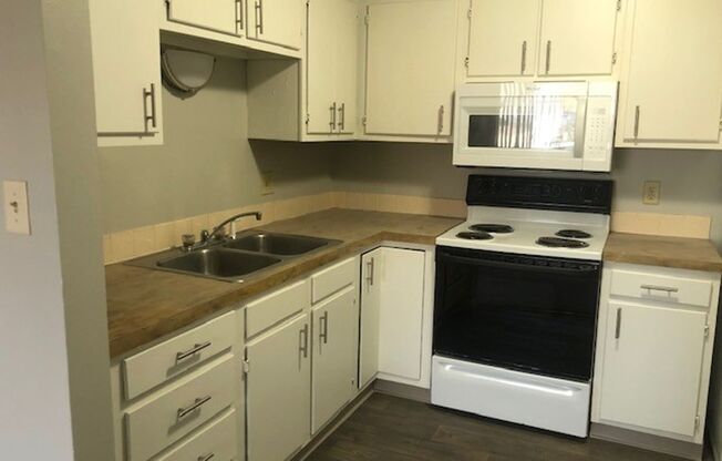608 NE 4th Street
