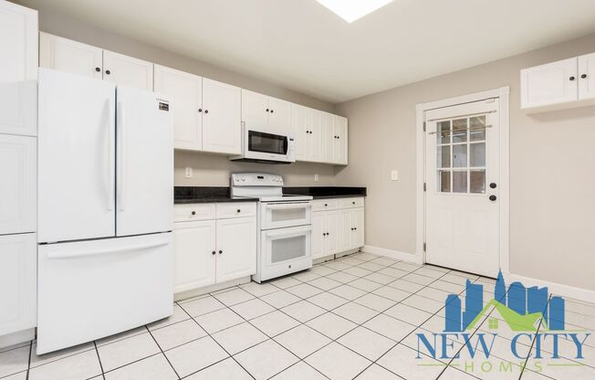 2 beds, 1 bath, $1,889