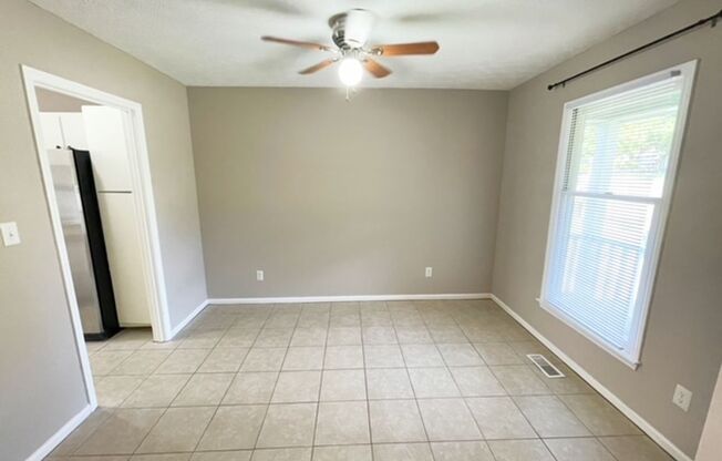 3 beds, 2 baths, $1,500