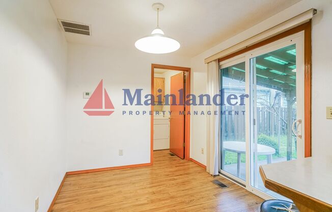 Spacious 4 Bedroom Home in the Sought After Rose City Park Neighborhood Just a 1/2 Mile From Providence Hospital