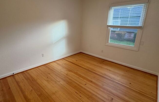 1 bed, 1 bath, 572 sqft, $1,575, Unit 2400-02