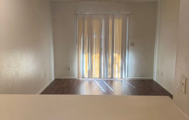 1 bed, 1 bath, 568 sqft, $850, Unit 2203