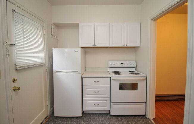 1 bed, 1 bath, 550 sqft, $1,295