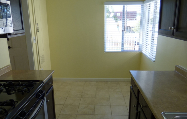 1 bed, 1 bath, 650 sqft, $2,295, Unit 3427