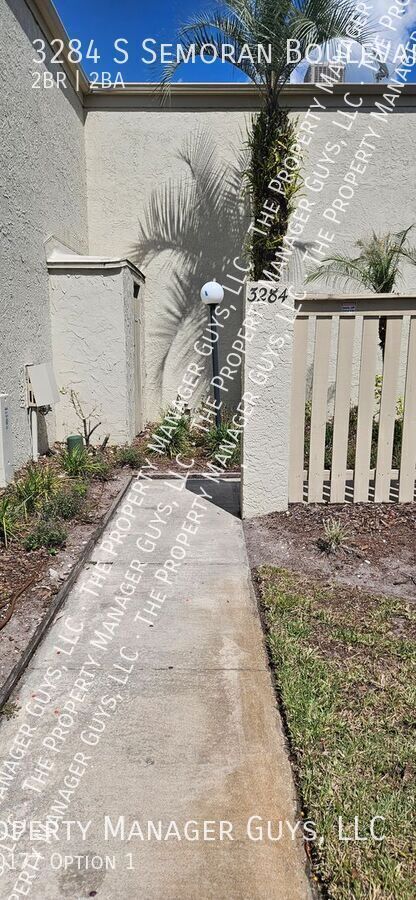 3284 S SEMORAN BLVD