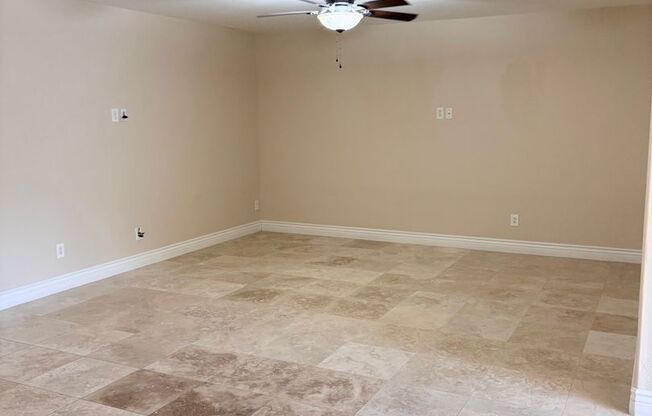 **STUNNING 4 BEDROOM/3 BATHROOM/2 CAR GARAGE/GATED COMMUNITY HOME IN MESA (SOUTHERN & LINDSAY)**