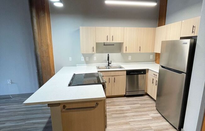 1 bed, 1 bath, 780 sqft, $1,450, Unit 302