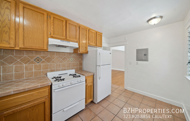 1239 N HAVENHURST DR
