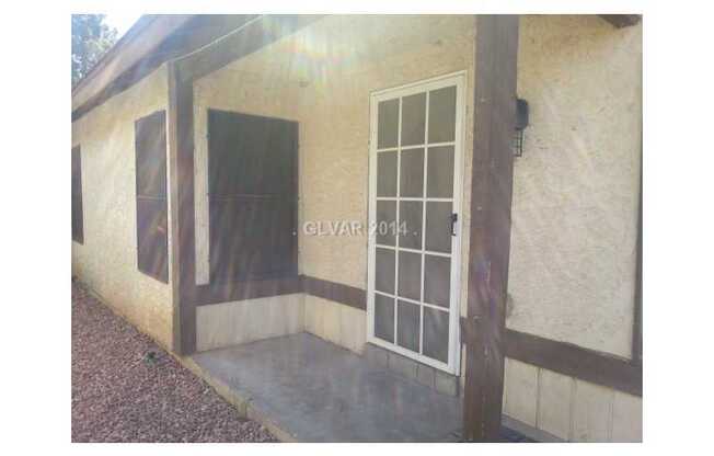 3 beds, 2 baths, $1,550