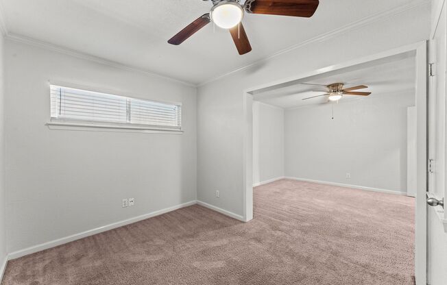 2 beds, 1 bath, 990 sqft, $1,225, Unit #16