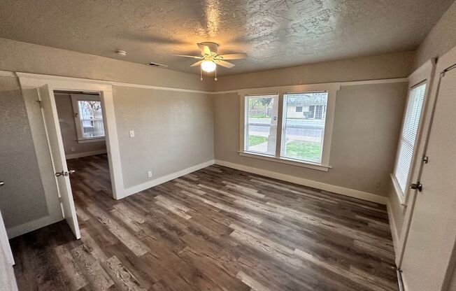 2901 E. Olive Ave.