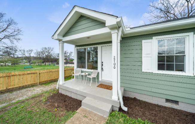 2706 TORBETT ST