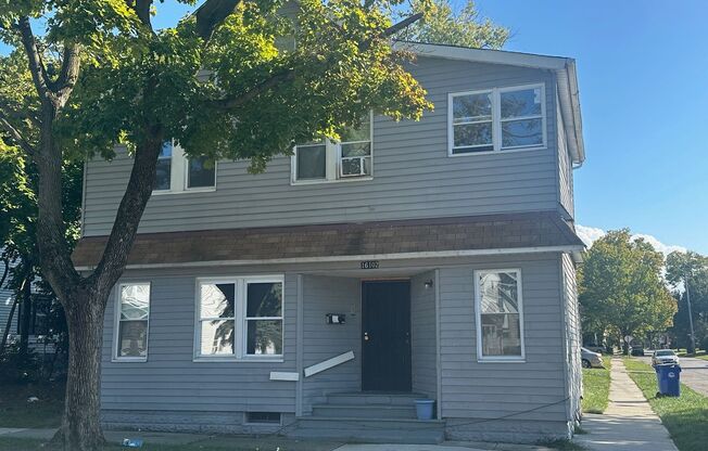 16102 Parkgrove