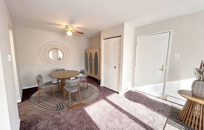 2 beds, 2 baths, 1,000 sqft, $1,729, Unit H025