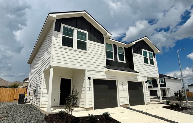 BRAND NEW 3 Bedroom, 2.5 Bathroom, Two-story Duplex in St. Hedwig!