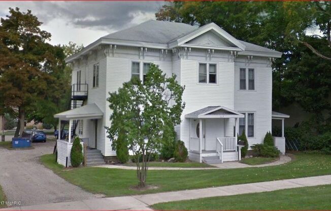 1 bed, 1 bath, $600, Unit 117 Locust Apt 8