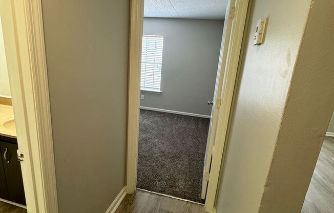 2 beds, 1.5 baths, 890 sqft, $1,240, Unit 2