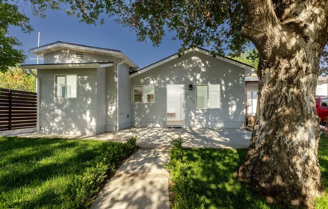 Chic 2BD/1BA ADU in Beautiful Granada Hills ***Fixed Water Bill***