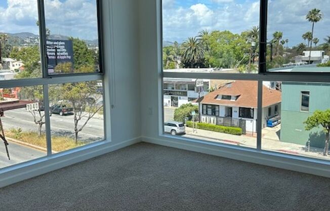2 beds, 2 baths, 1,059 sqft, $4,045, Unit PH18